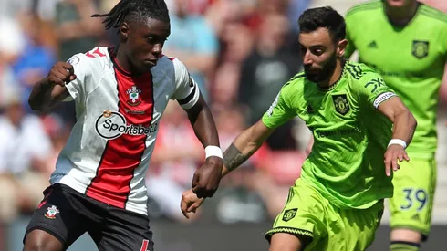 Romeo Lavia of Southampton and Bruno Fernandes of Manchester United