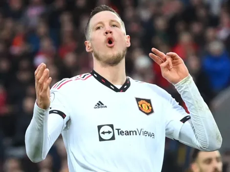 'My dedication can't be questioned': Wout Weghorst explains controversial decision to touch Anfield sign