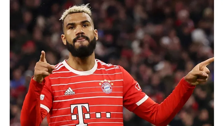 Eric Maxim Choupo-Moting celebrates Bayern's winner vs. PSG.
