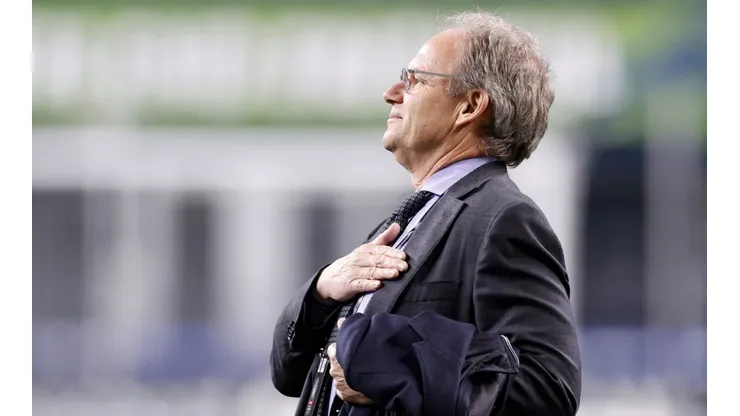 Manager Schmetzer of Sounders