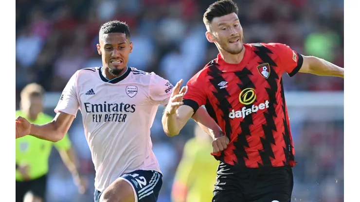 William Saliba of Arsenal and Kieffer Moore of Bournemouth