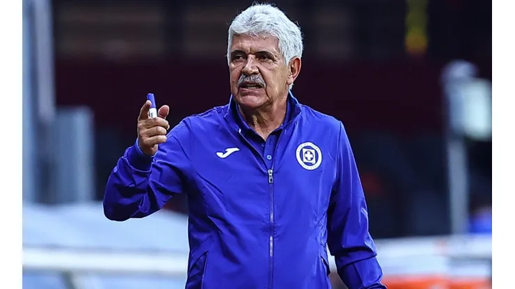 The head coach of Cruz Azul is Ricardo Ferretti