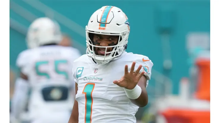 Tua Tagovailoa - Miami Dolphins - NFL 2022