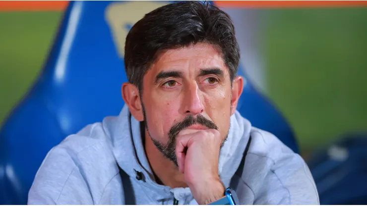 Veljko Paunovic is the head coach of Chivas