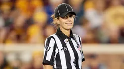 Amanda Sauer officiating a college game