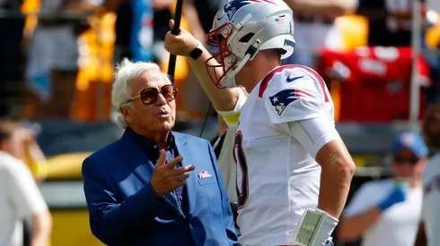 Patriots owner Robert Kraft (left) and Mac Jones.