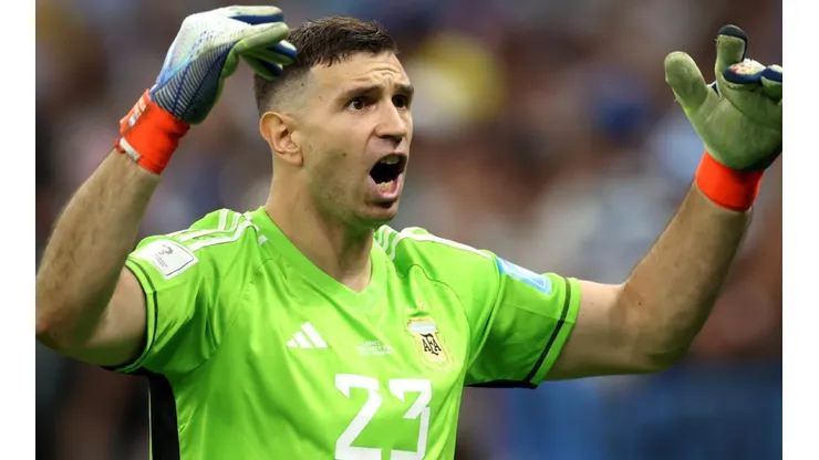 Emiliano Martinez of Argentina
