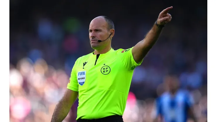 Mateu Lahoz referee in La Liga of Spain
