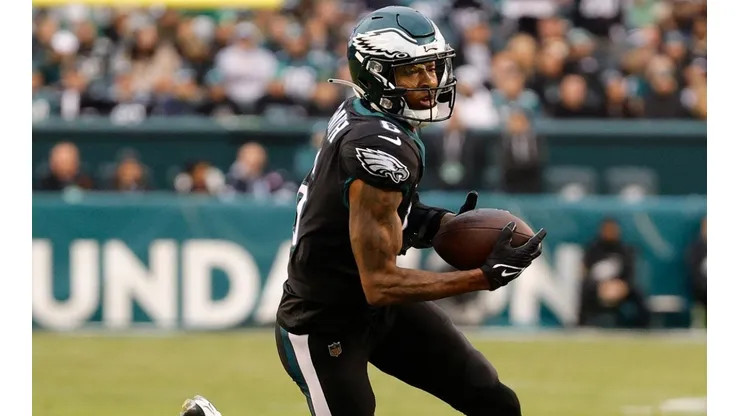 DeVonta Smith of the Eagles