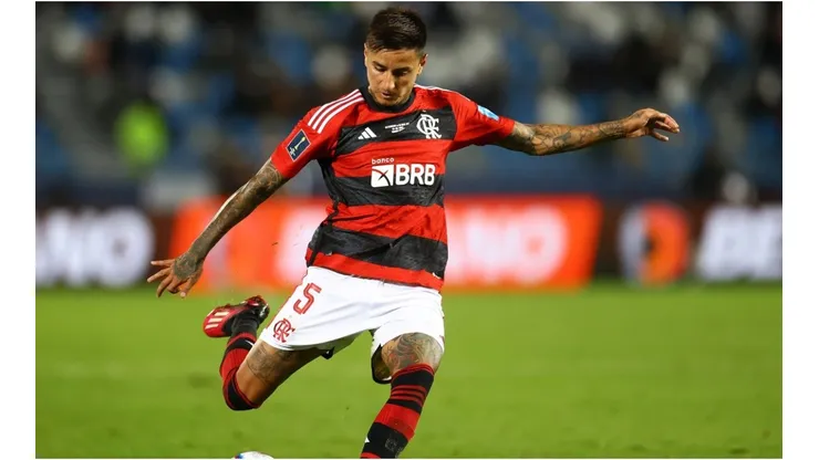 Erick Pulgar of Flamengo