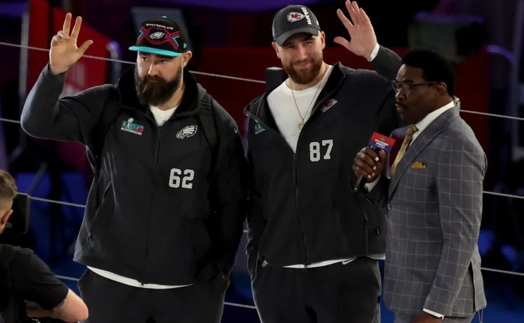 Jason and Travis Kelce in an interview with Dallas Cowboys legend Michel Irvin.