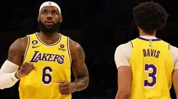 LeBron James (left) and Anthony Davis.