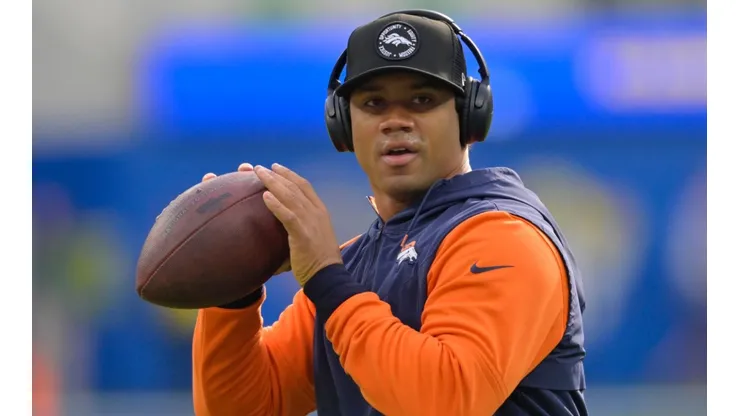 Russell Wilson - Denver Broncos - NFL 2022