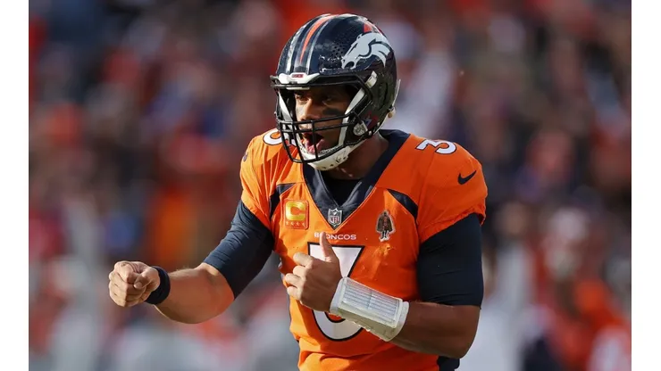 Russell Wilson - Denver Broncos - NFL 2022