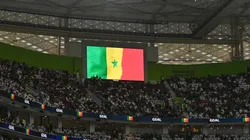 The LED board shows a Senegal flag