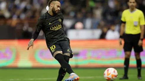 Neymar in the game against Cristiano Ronaldo's team