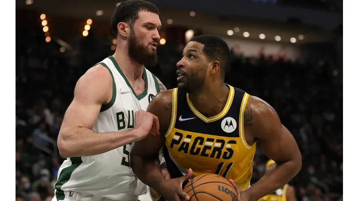 Sandro Mamukelashvili of the Milwaukee Bucks and Tristan Thompson of the Indiana Pacers