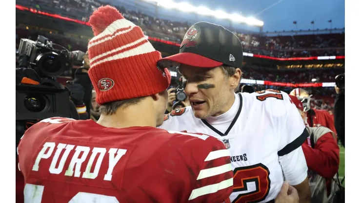 Brock Purdy (left), Tom Brady (right) - San Francisco 49ers vs. Tampa Bay Buccaneers - NFL 2022