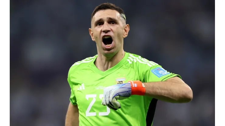 Emiliano Martinez of Argentina