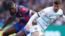 Cheick Doucoure of Crystal Palace and Mason Mount of Chelsea