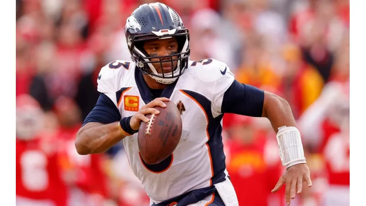 Russell Wilson - Denver Broncos - NFL 2022