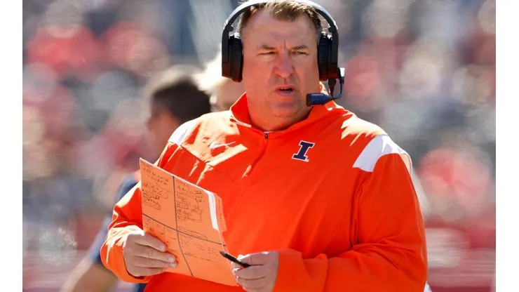 HC Bret Bielema of Illinois