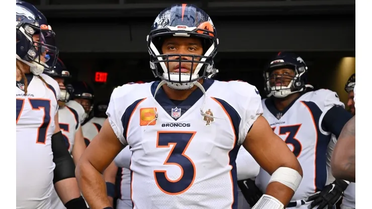 Russell Wilson - Denver Broncos - NFL 2022