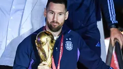 Lionel Messi with the World Cup trophy in Argentina
