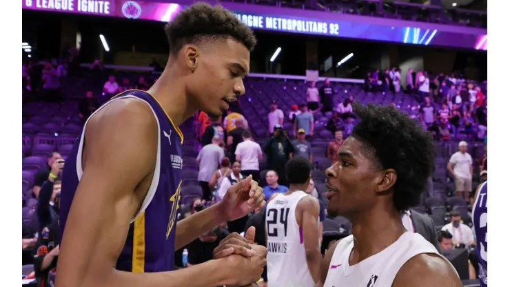 Victor Wembanyama and Scoot Henderson battle for the top pick of the 2023 NBA Draft