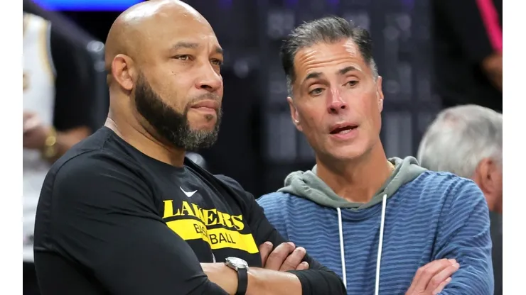 Head coach Darvin Ham and VP Basketball Operations Rob Pelinka of the Los Angeles Lakers