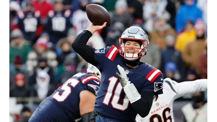 Mac Jones - New England Patriots vs Cincinnati Bengals - NFL 2022