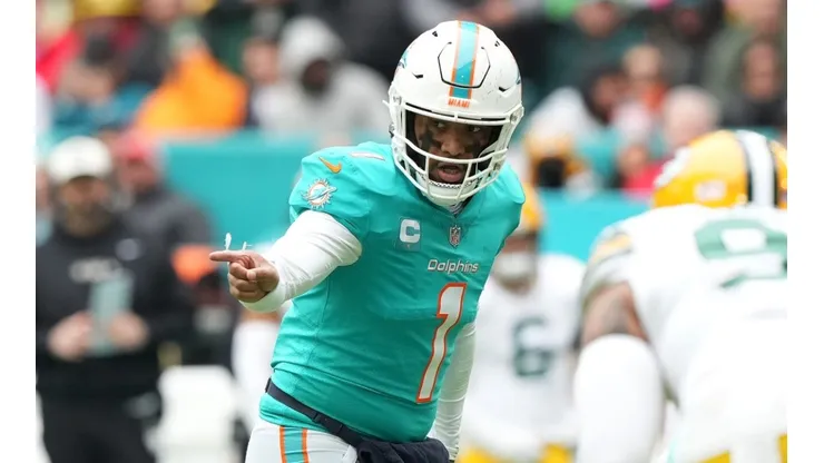 Tua Tagovailoa - Miami Dolphins - NFL 2022