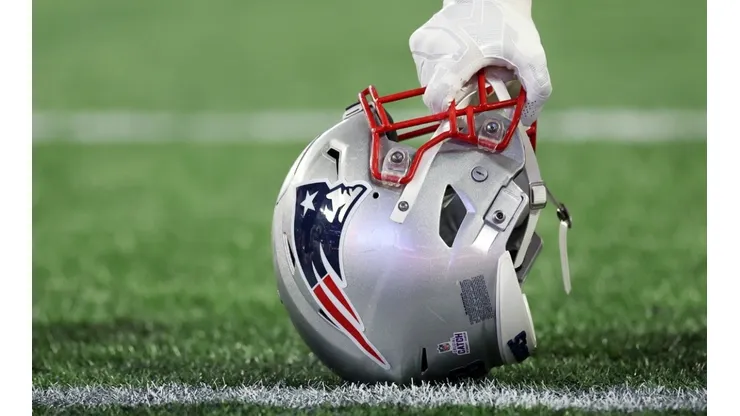 New England Patriots helmet - NFL 2022