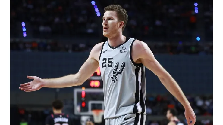 Jakob Poeltl