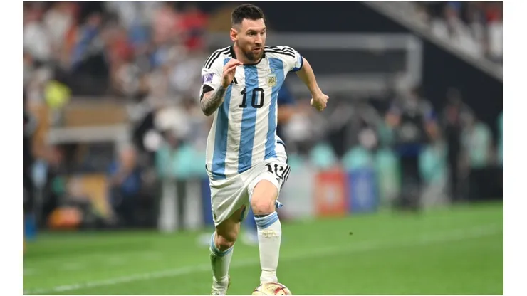 Lionel Messi of Argentina controls the ball during the FIFA World Cup Qatar 2022 Final match