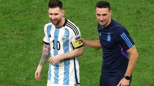 Lionel Messi (left) and Lionel Scaloni.