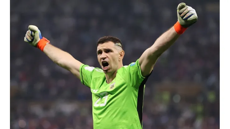 Emiliano Martinez.