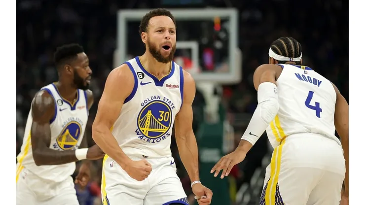 Stephen Curry, Moses Moody, and JaMychal Green