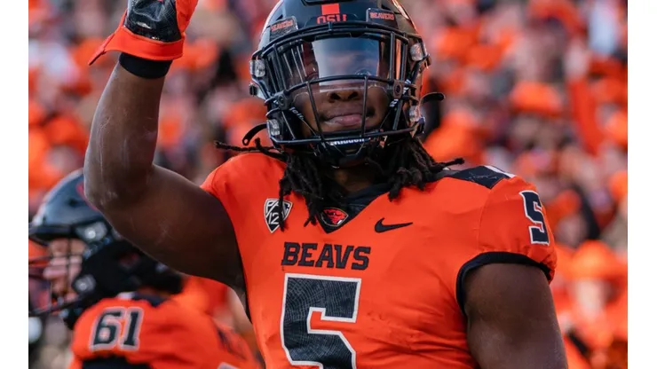 Deshaun Fenwick of the Oregon State Beavers