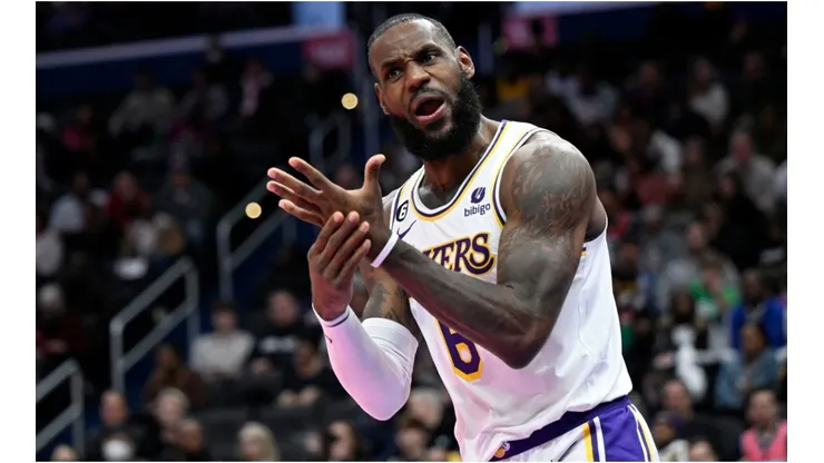 LeBron of Lakers
