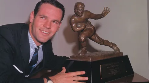 12/3/64-JOHN HUARTE NOTRE DAME QB HEISMAN TROPHY. COLOR DUPE