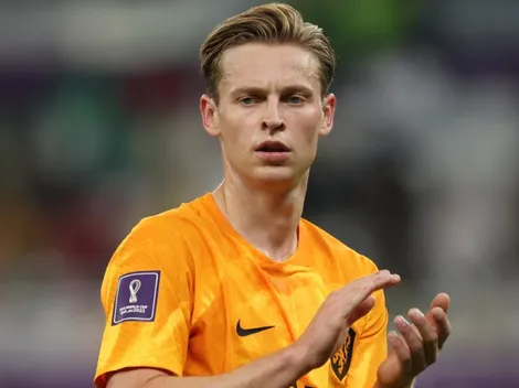 Video: Frenkie de Jong swims with Argentine fans prior to 2022 World Cup quarterfinals