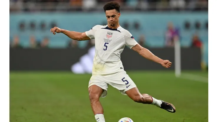 Antonee Robinson of United States controls the ball during the FIFA World Cup Qatar 2022 Round of 16 match between Netherlands and USA at Khalifa International Stadium on December 03, 2022 in Doha, Qatar.