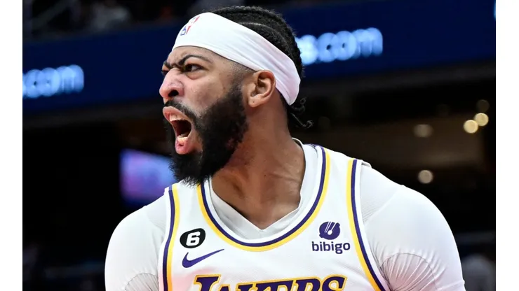 Anthony Davis of the Los Angeles Lakers