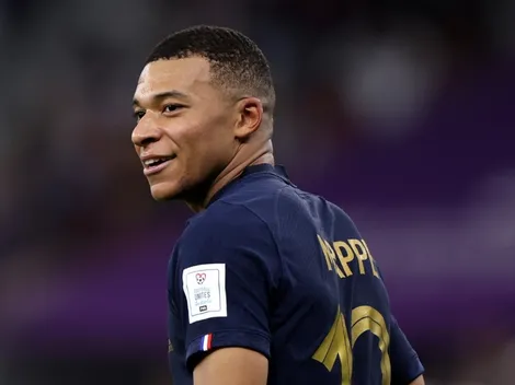 France walk to the next stage after easily defeating Poland (3-1): Highlights and goals