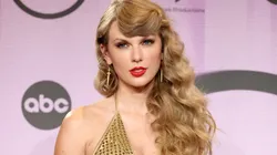 Taylor Swift at the AMAs 2022.