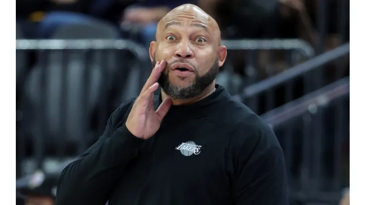 Head coach Darvin Ham of the Los Angeles Lakers
