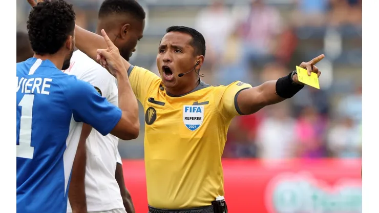 Ivan Barton will be the referee