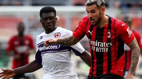 Alfred Duncan of Fiorentina and Theo Hernandez of Milan