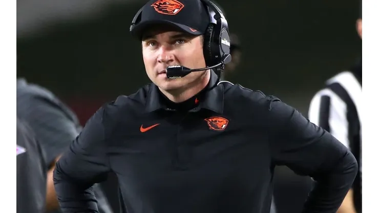 Head coach Jonathan Smith of the Oregon State Beavers